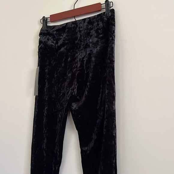 🆕 Intro Love The Fit Velvet Stretch Leggings - Picture 10 of 13